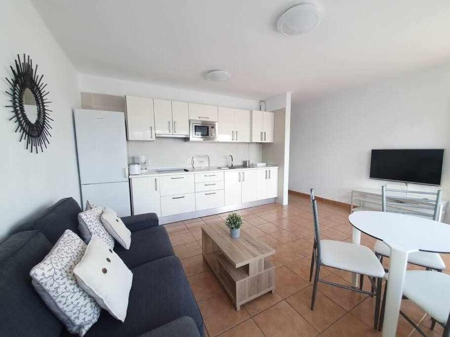 Costa Mathilda Apartment Tias Exterior photo